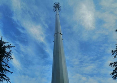 De overlappende Monopole GSM Achthoekige Toren van het Telecommunicatiestaal